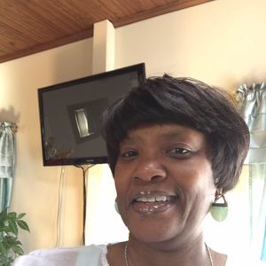 Meet your Posher, Regina